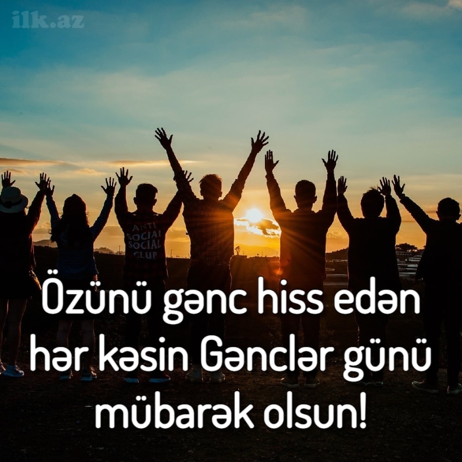 Gənclər günü təbrik mesajları