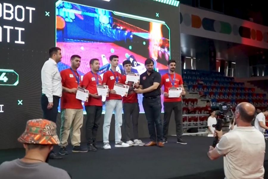 Dünya Robot Çempionatının Azərbaycan üzrə finalı keçirilib